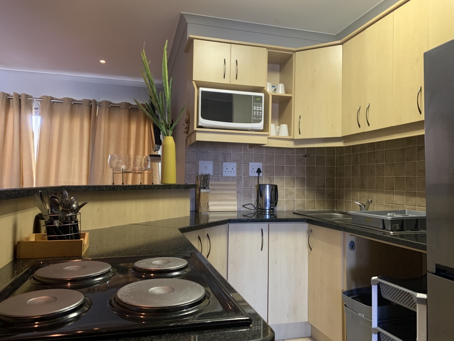 To Let 2 Bedroom Property for Rent in Marina Martinique Eastern Cape